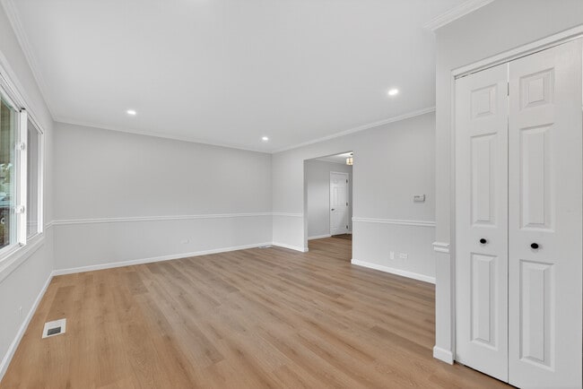 Building Photo - 500 Colgate Ct