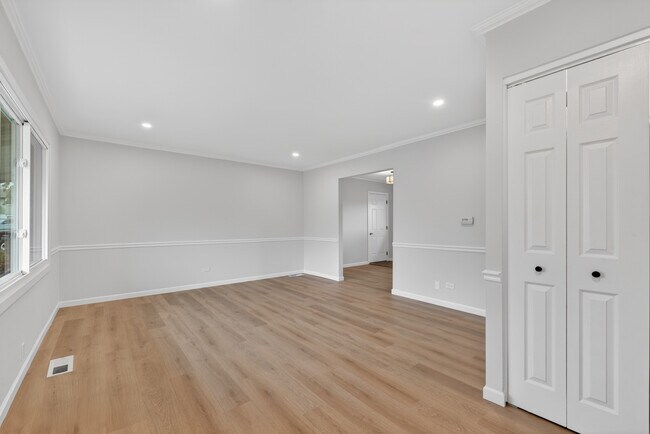 Foto del edificio - 500 Colgate Ct