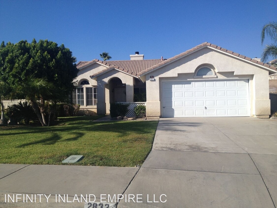 3 br, 2 bath House - 2832 W SUNRISE DR