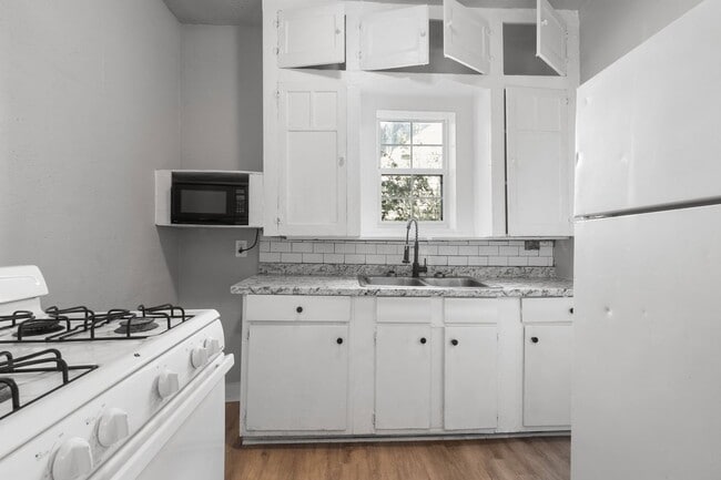 Foto del edificio - 614 Fulton Ave