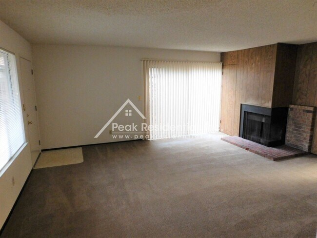 Foto del edificio - 2 br, 1 bath House - 4910 Tacomic Drive