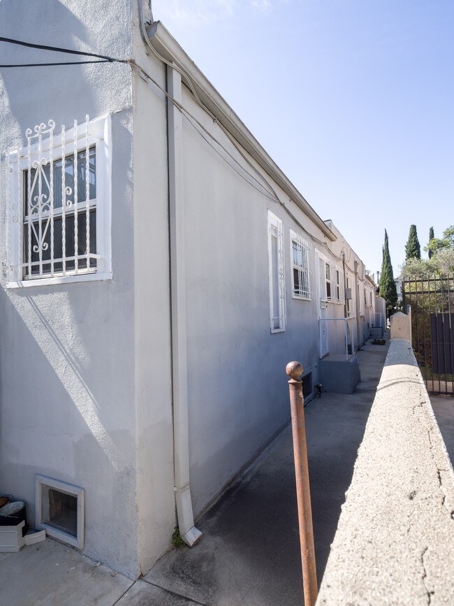 Foto del edificio - 760 El Centro Ave