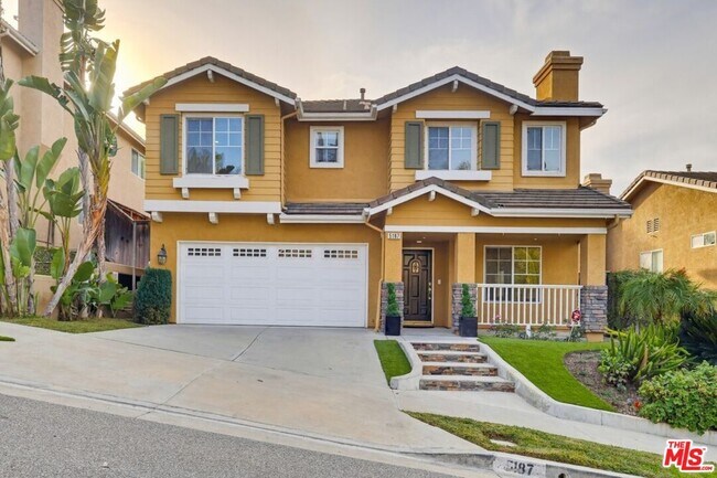 Foto del edificio - 5187 Knollwood Way