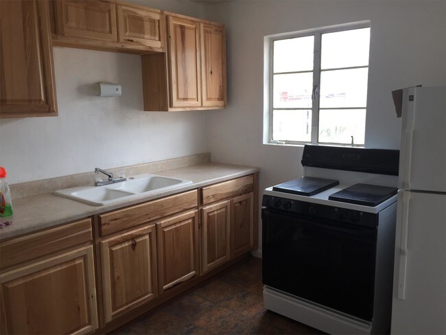 Foto del edificio - 4637 E Holmes St