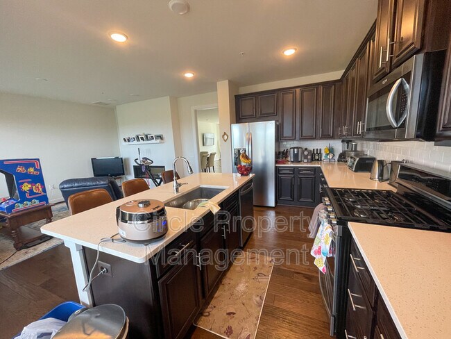 Building Photo - 13411 Launders St