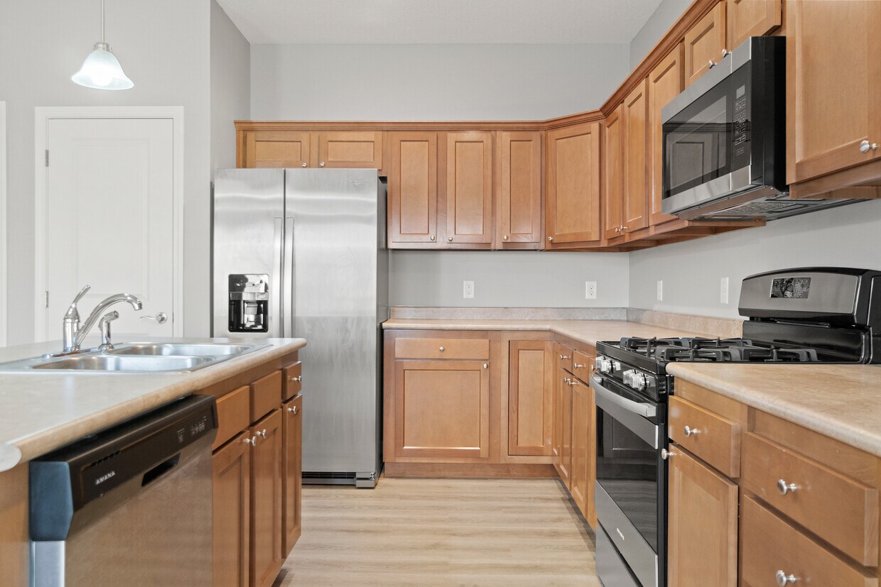 Primary Photo - 7534 E Melody Cir
