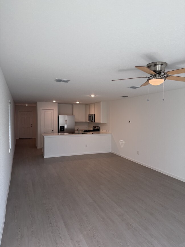 Foto del edificio - 563 River Run Wy