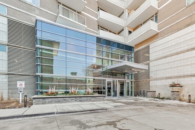 Foto del edificio - 1515 S Prairie Ave