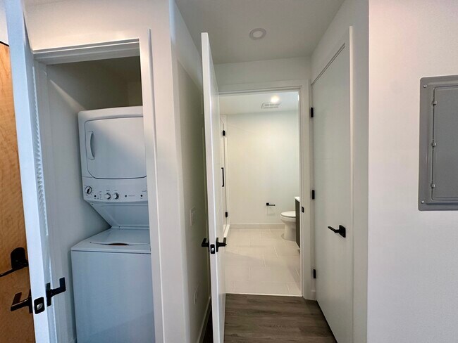 Foto del edificio - 154 NE 23rd St