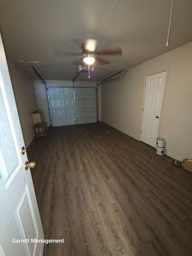 Foto del edificio - 2/2 Brick Townhome with Garage