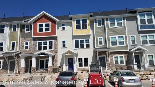 Foto del edificio - 4 br, 3 bath House - 333 N. 725 E.