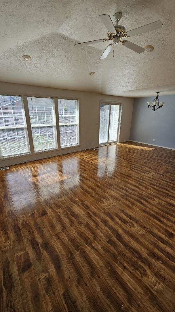 Building Photo - 116-01 CFLP