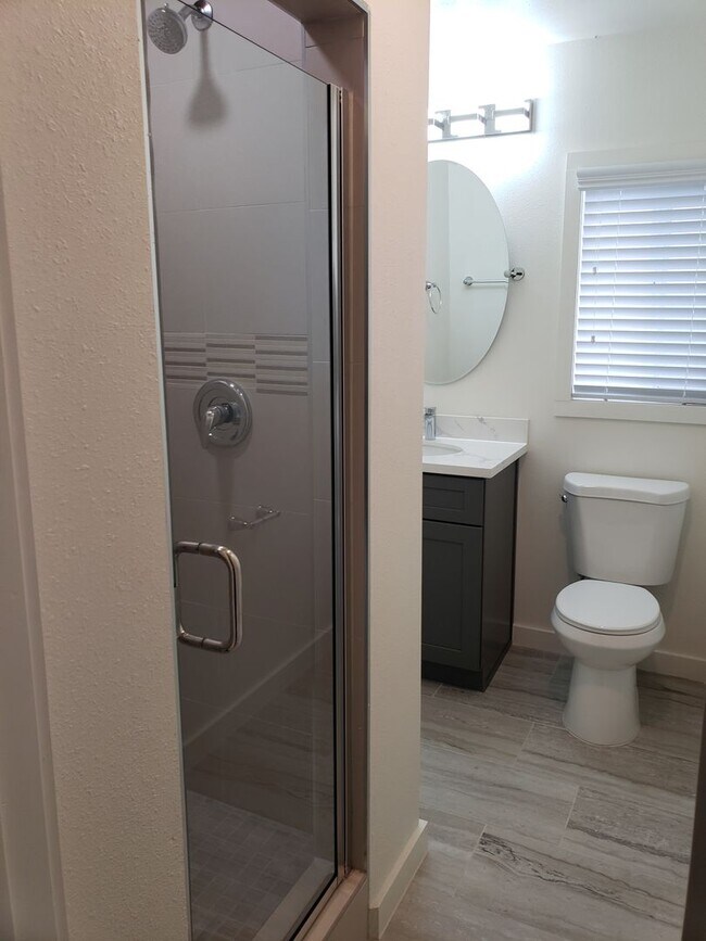 Foto del edificio - Newly Remodeled 1 Bedroom / Call or text O...