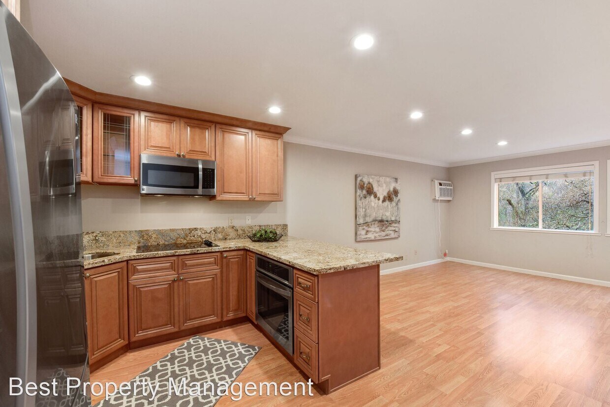 Primary Photo - 1743 Carmel Dr