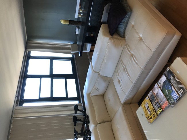Foto del edificio - 5801 N Sheridan Rd