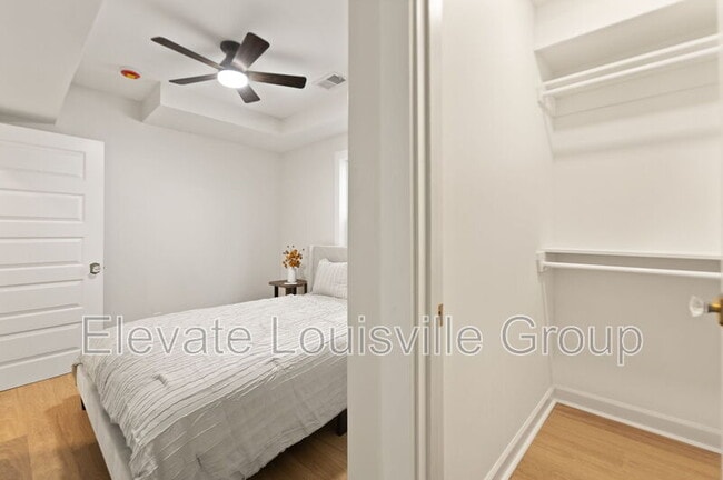 Foto del edificio - 825 E Chestnut St