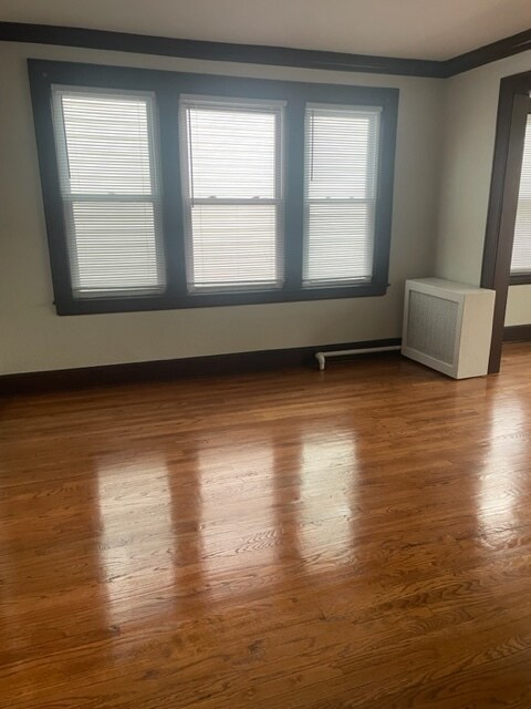 Living room - 42 Sunnyside Ter