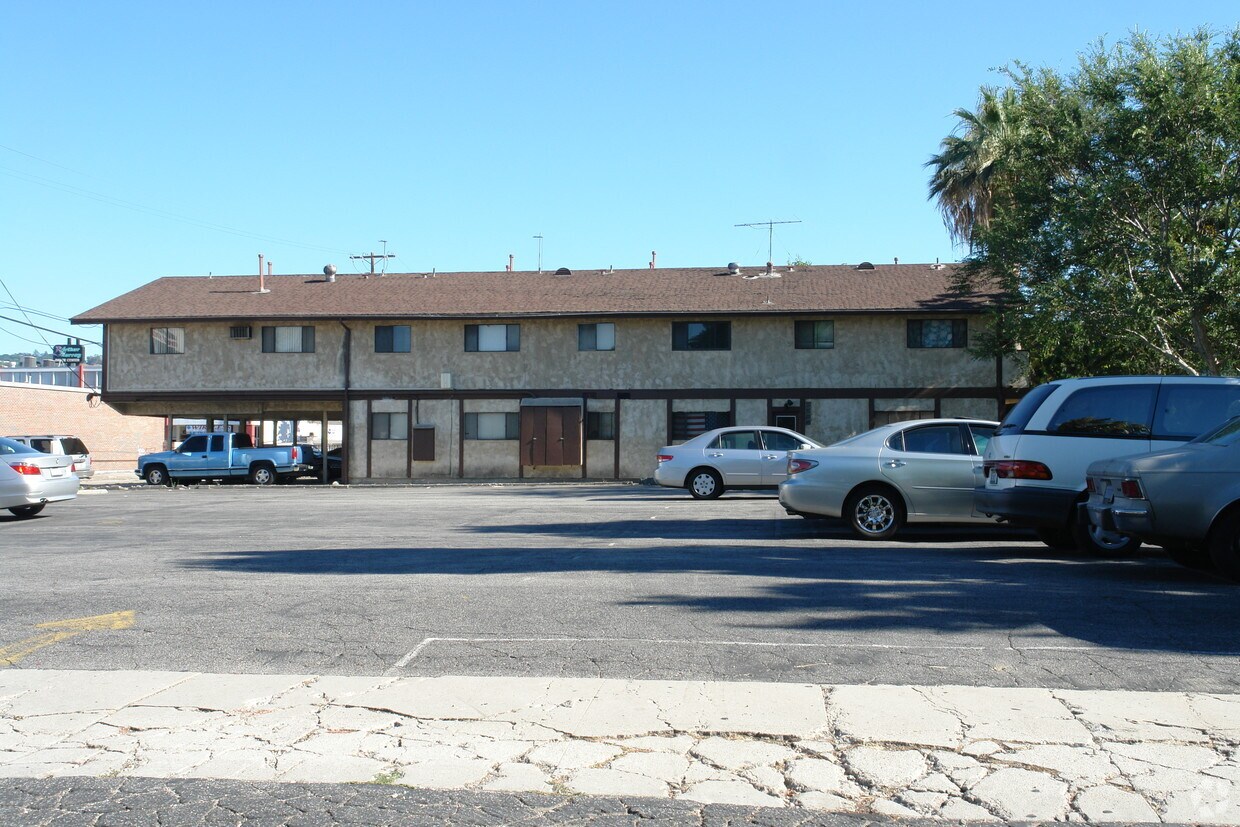 Building Photo - 4708 Vista Del Monte Ave