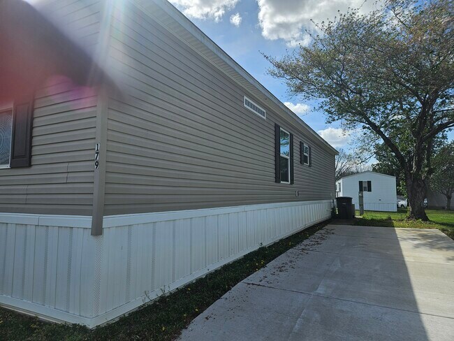 Foto del edificio - 179 Lynnwood Cir