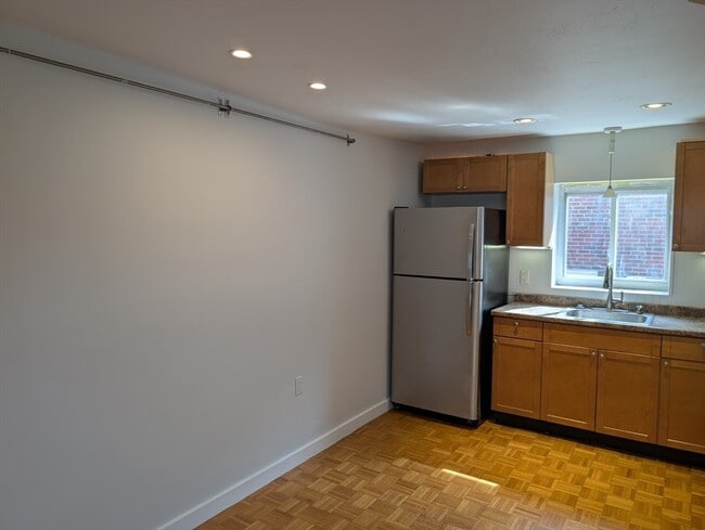 Building Photo - 35 Homer Ave