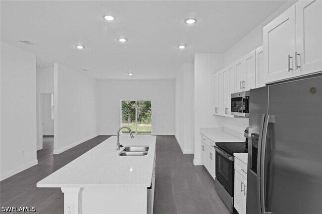 Building Photo - 205 Australian Dr
