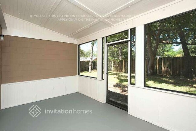 Foto del edificio - 100 Laguna Ct