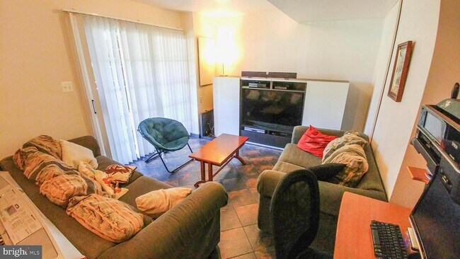 Foto del edificio - 14023 Pellita Terrace