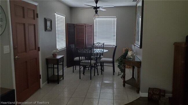 Building Photo - 203 Longview Rd