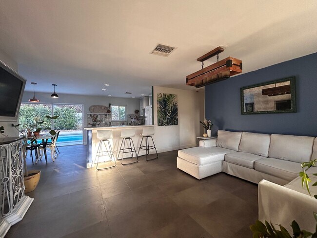 Foto del edificio - 1301 SE Sandpiper Ln