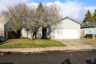 Building Photo - 4885 SW Roseberry St