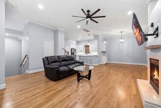 Building Photo - 1714 Ovid St