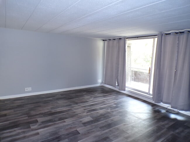 Foto del edificio - 12548 Fairview Ave