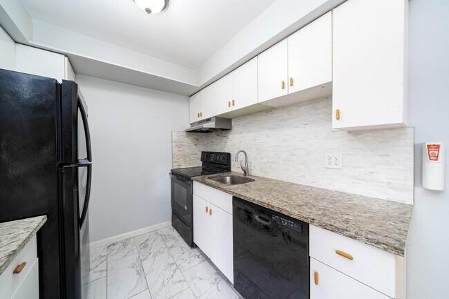 Foto del edificio - 6713 Polk St