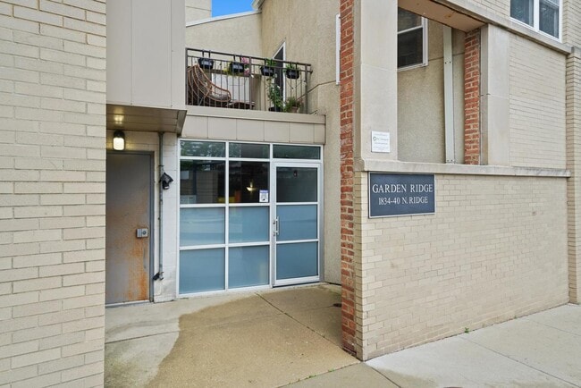 Building Photo - 1834 Ridge Ave