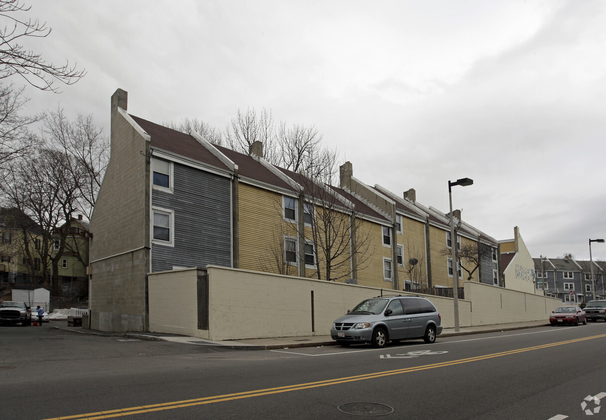 Building Photo - Warren Gardens Cooperative