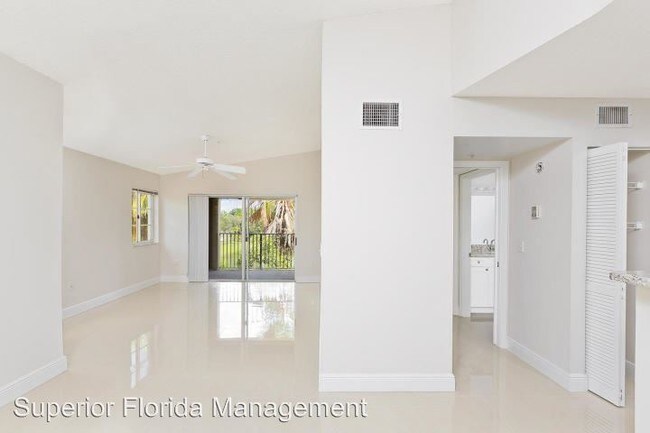 Foto del edificio - 4840 N State Road 7