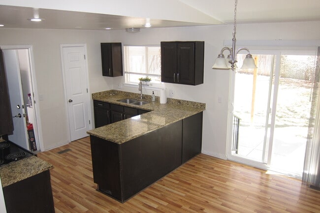 Building Photo - 4394 S Ceylon Way