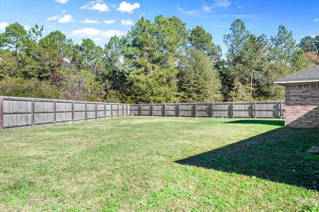 Building Photo - 938 Poppleton Dr