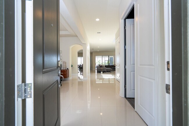 Foto del edificio - 11142 Lemon Lake Blvd