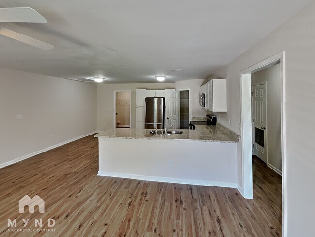 Foto del edificio - 3284 Anderson Mountain Rd