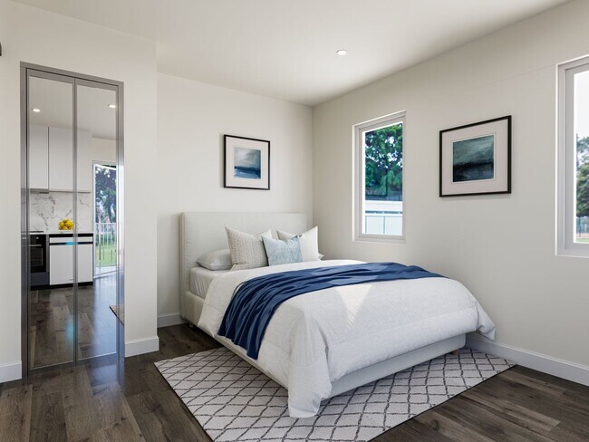 Interior Photo - 1408 West Jefferson Boulevard