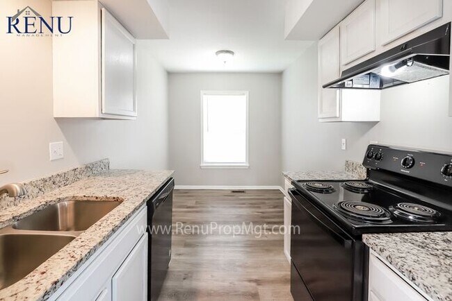 Foto del edificio - Now Available!