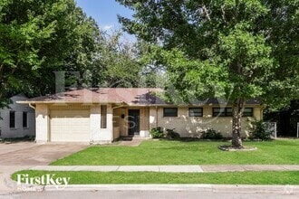 Building Photo - 1805 Dorothy Dr