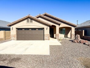 Building Photo - 28810 Arizona Ave