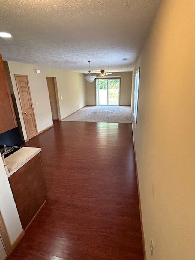 Building Photo - 1046 Laurel Tree Ct