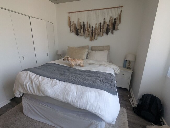 Building Photo - 659 W Randolph St