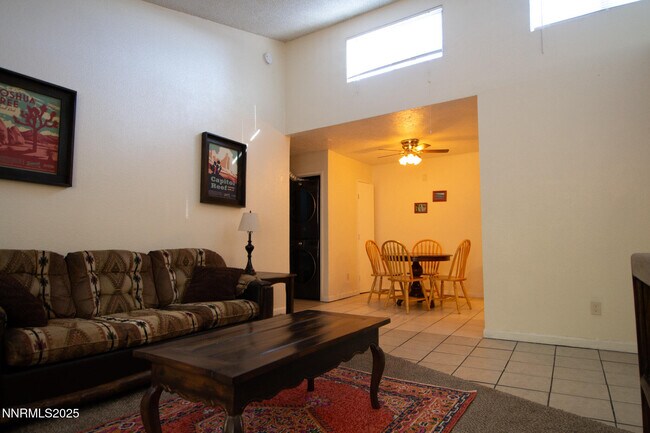 Building Photo - 2080 Highview Ct