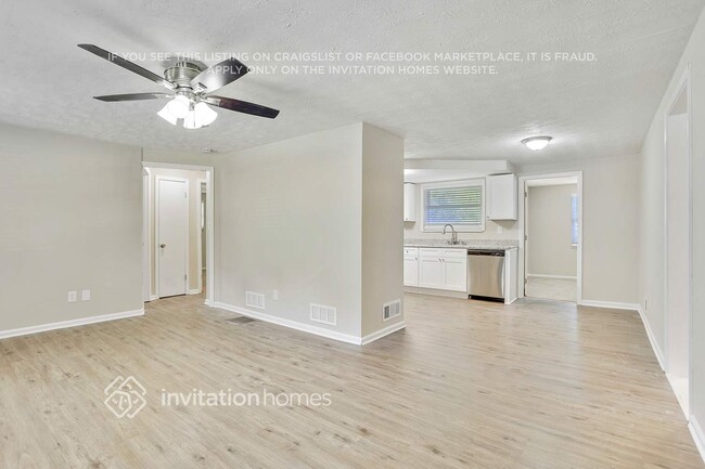 Foto del edificio - 6265 Lakeview Dr