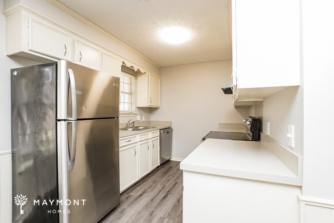 Building Photo - 126 Oak Hill Pl