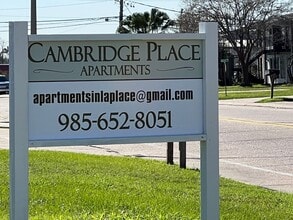 Building Photo - 1204 Cambridge Dr